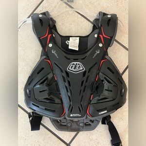 Troy Lee Designs 
BG 5900 Chest Protector 
Size Large 40-45”